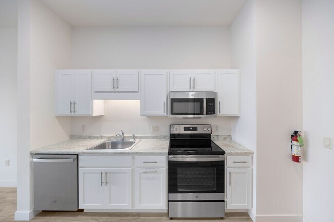 Photo - 375 North Avenue -Sunset House