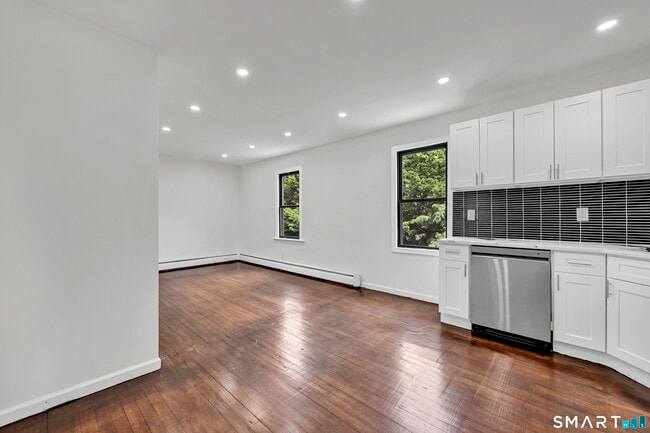 Photo - 54 Overlook Ave Unit #1