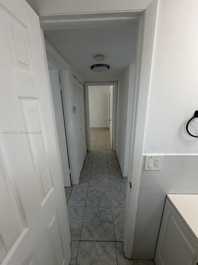 Photo - 1290 NE 119th St Unidad 2A