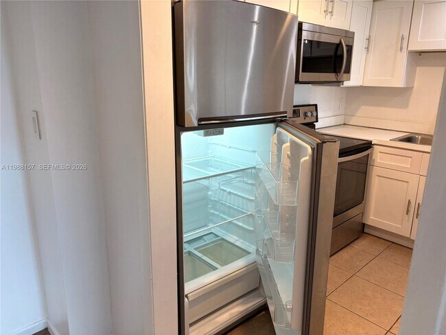 Photo - 4164 Inverrary Dr Unit 410