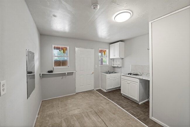 Building Photo - 510 Munger St Rental