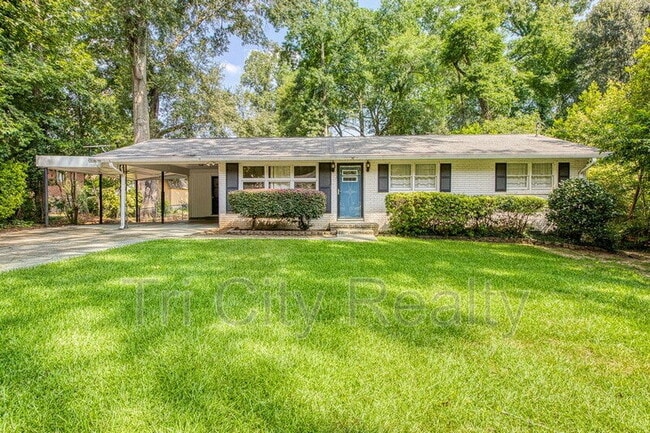 Photo - 212 Hilltop Dr