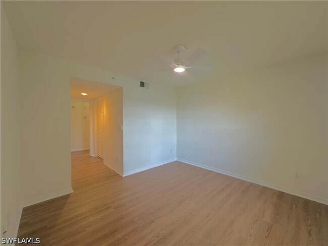 Photo - 4700 St Croix Ln Unit 335