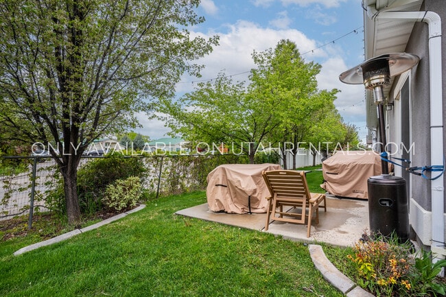 Photo - 1777 W Yarrow Dr
