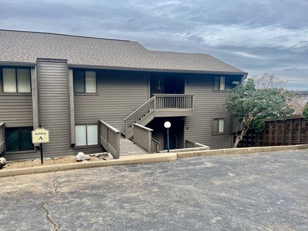 Building Photo - 200 Hamilton Oaks Dr Unit A4