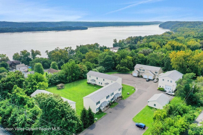 Photo - 87 Delaware St