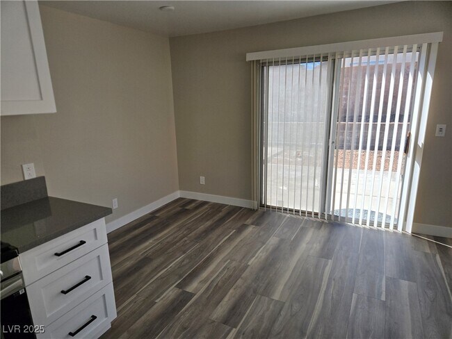 Photo - 4719 Cosley Dr