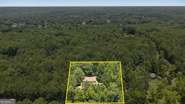 Photo - 241 Busbin Rd