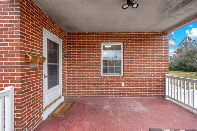 Photo - 116-118 Linden Avenue Unit 118 Linden Avenue