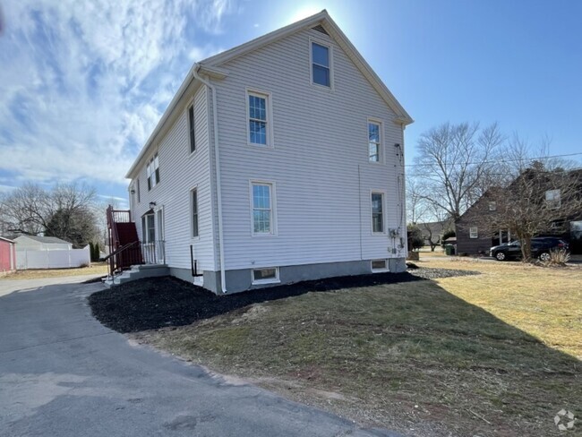 Building Photo - 107 Buff Rd Unit 1 Rental