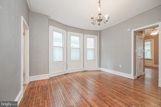 Building Photo - 1119 S 46th St