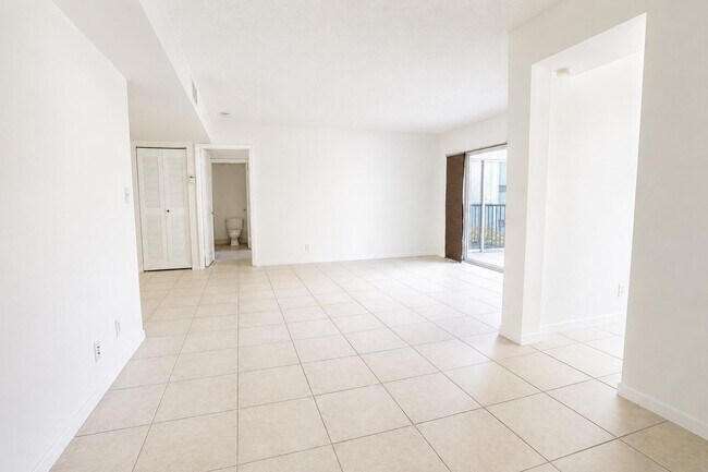 Photo - 5910 Morningstar Cir Unit 202