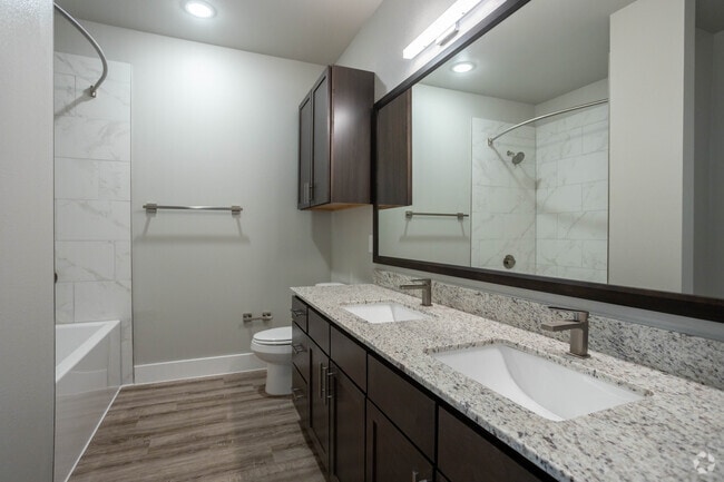 2 BR, 1.5 BA - 1,451 SF