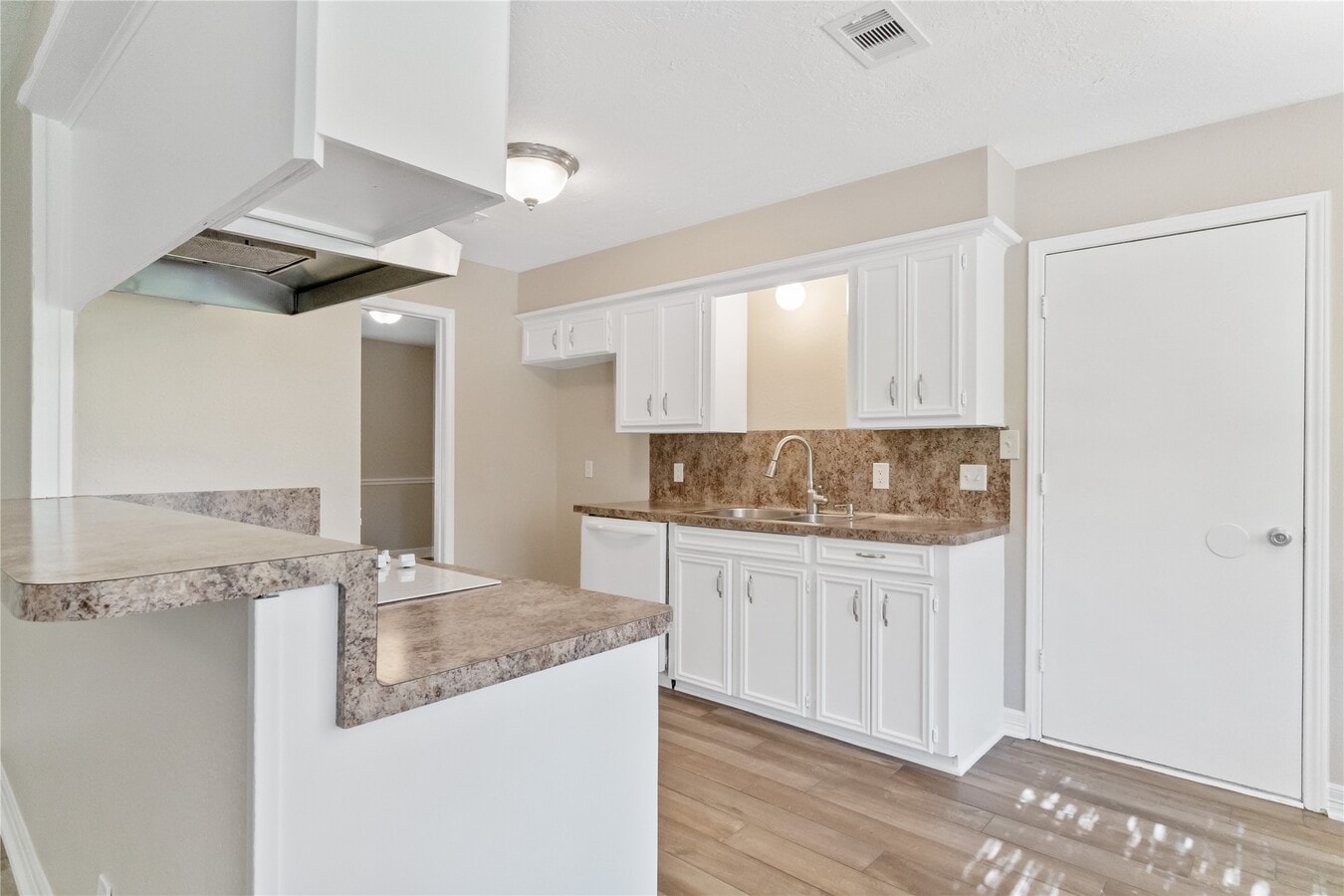 Photo - 25814 Leafywood Dr