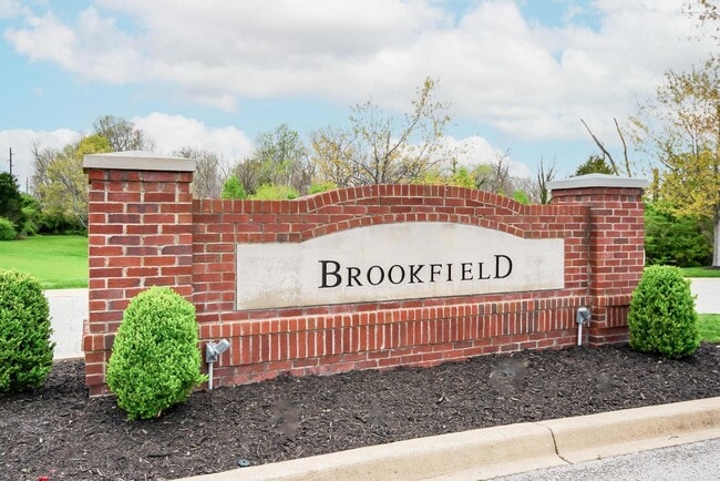 Photo - 216 Rockcrest Way