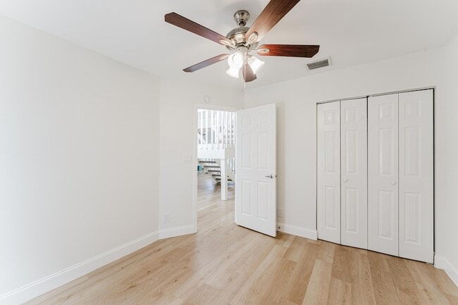 Photo - 665 Jeffery St