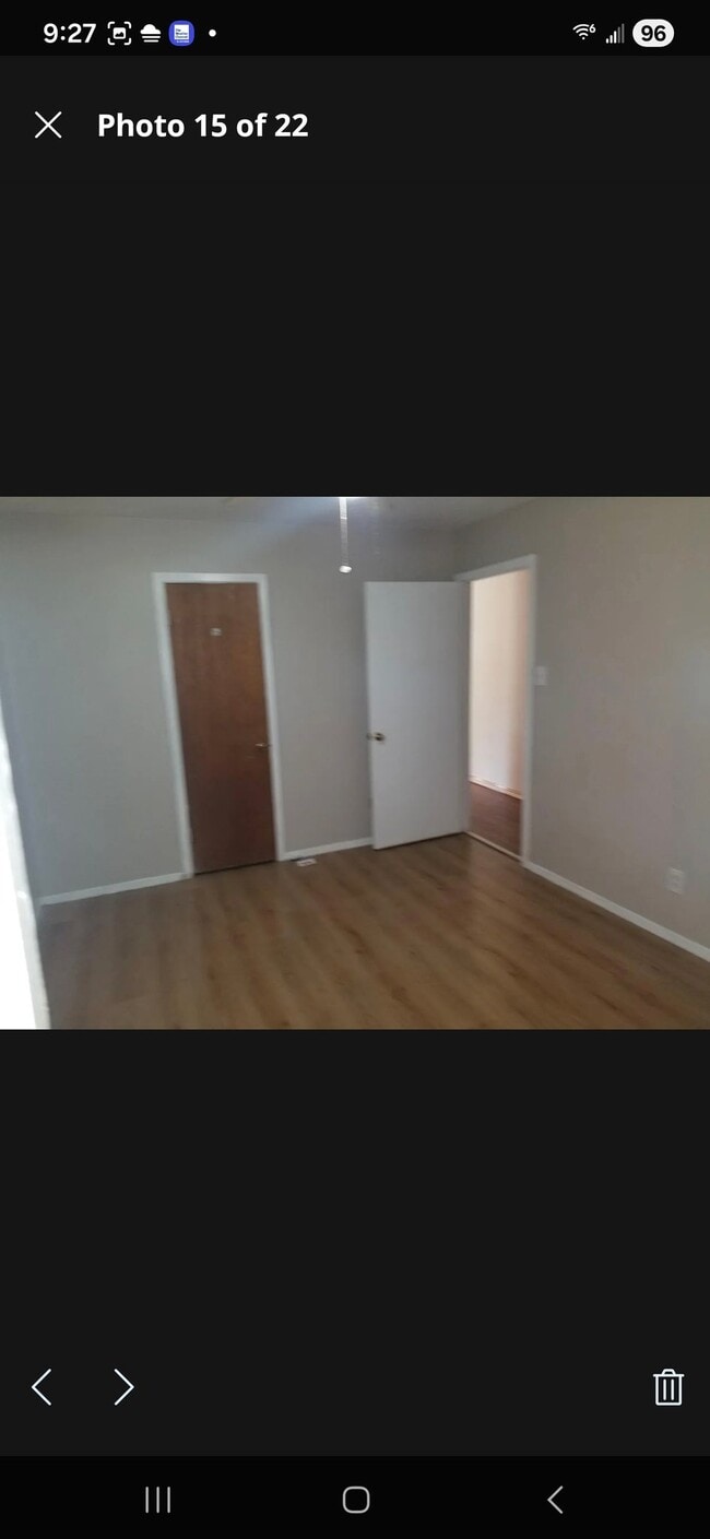 Photo - 308 Kinsman Rd
