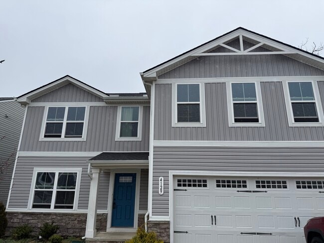 Building Photo - 4129 Chambord Dr