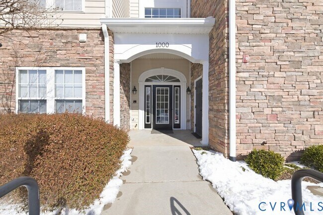 Photo - 1000 Westwood Village Way Unidad 302