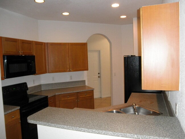 Photo - 5314 White Oleander