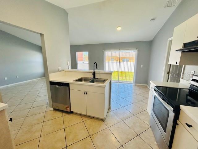 Photo - 462 Magpie Ct