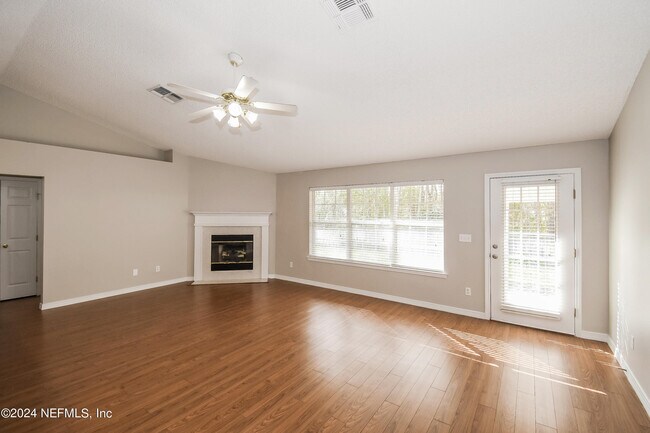 Photo - 10450 McGirts Creek Dr