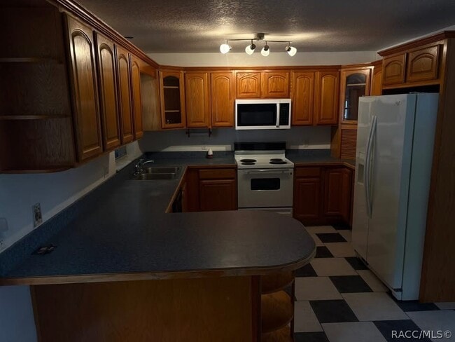 Photo - 6140 E Tenison St