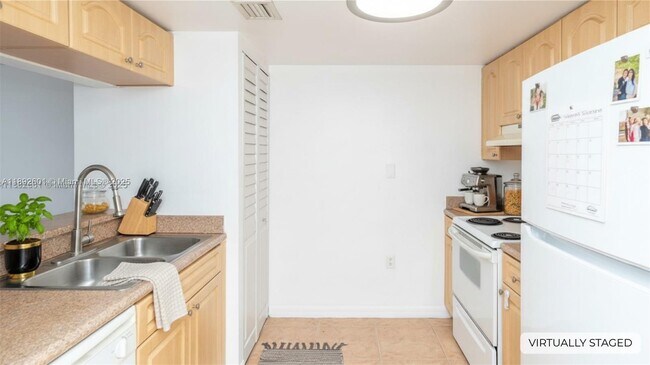 Photo - 102 SW 6th Ave Unidad 401