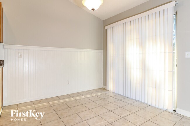 Photo - 413 Crested View Dr