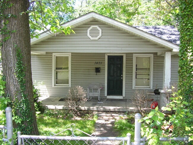 Building Photo - 1421 Stubbins St Rental