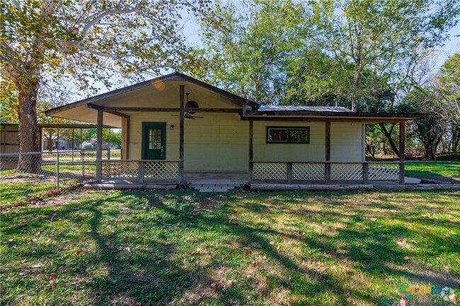 Building Photo - 292 Old San Antonio Rd Rental