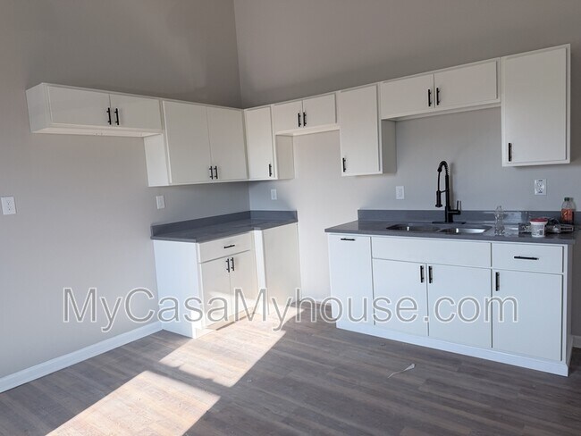 Photo - 1413 Court Ave