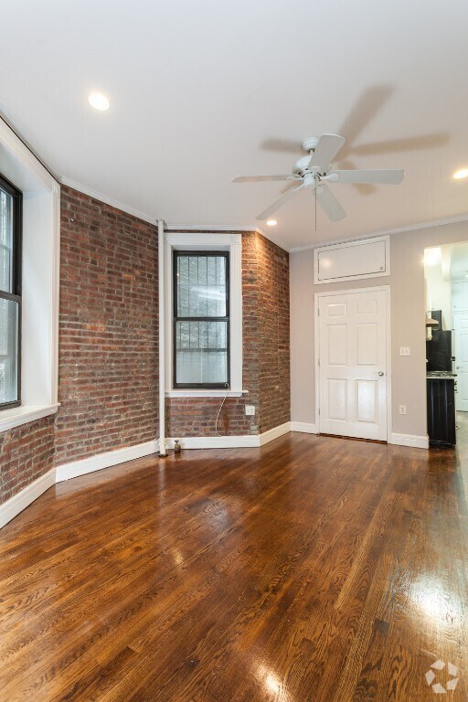 Building Photo - 336 E 18th St Unit A2 Rental