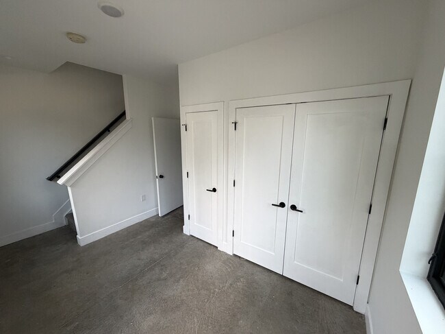 Photo - 351 Loeffler Ave