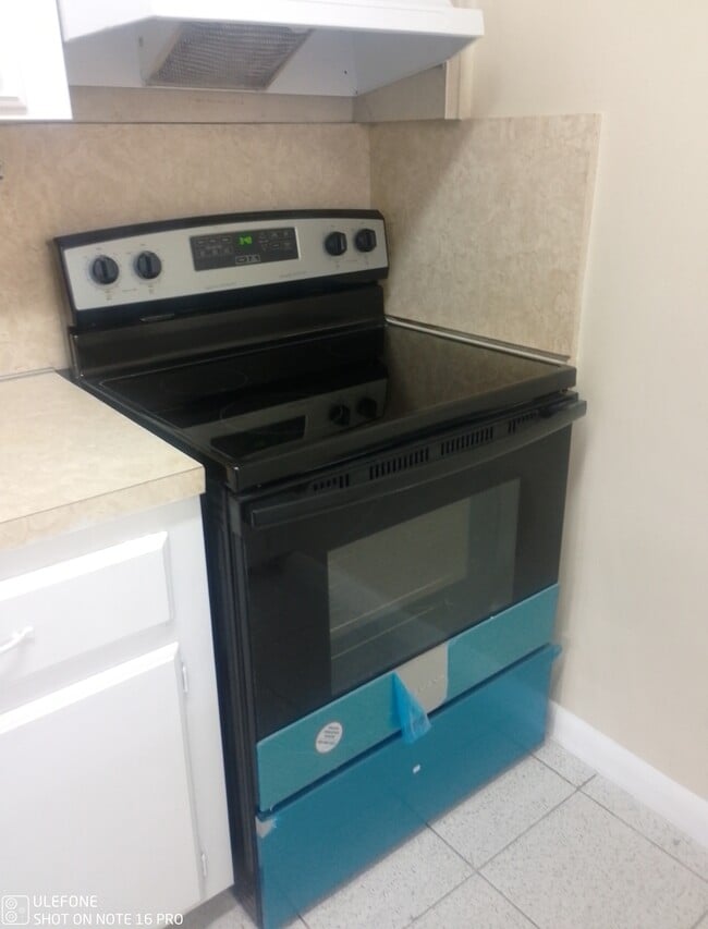 Photo - 410 SE 3rd St Condo Unit 7