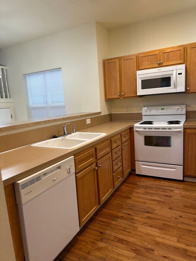 Photo - BEAUTIFUL 3 BEDROOM 2 1/2 BATH HOME IN ST. JOHN'S ACROSS FROM MCKENNA PARK JUST BLOCKS TO UNIVERS...