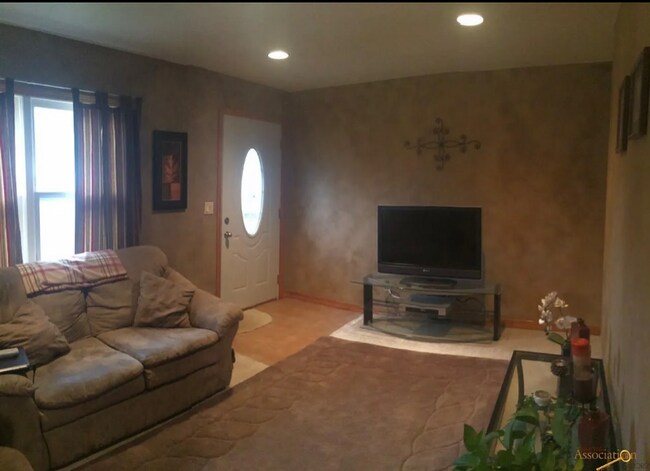 Photo - 234 St Francis St