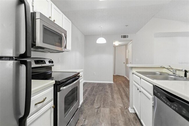 Photo - 5263 Images Cir Unit 306