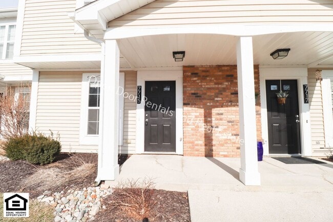 Building Photo - 7701-7729  E State Blvd Unit 7715 E State Blvd