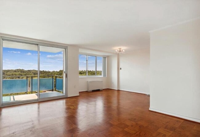 Photo - 10500 Rockville Pike Unit 1120