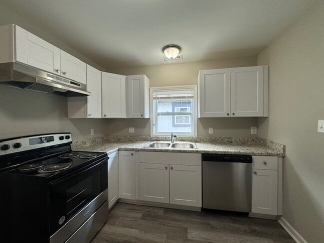 Photo - Newly Renovated 3 Bedroom Home