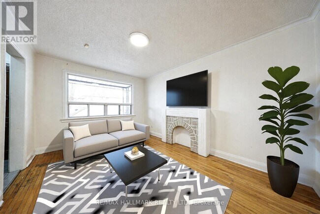 Photo - 401 Ridelle Ave
