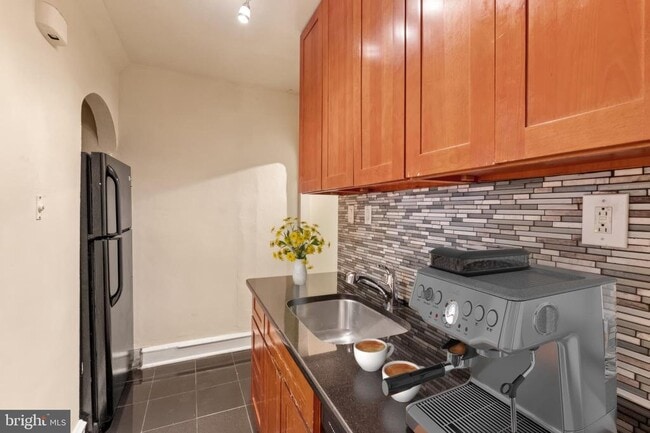 Photo - 2433 Fairmount Ave Unit 1