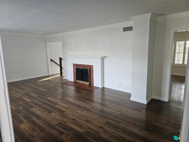 Photo - 3250 Lowry Rd Unidad 3250 Lowry Road