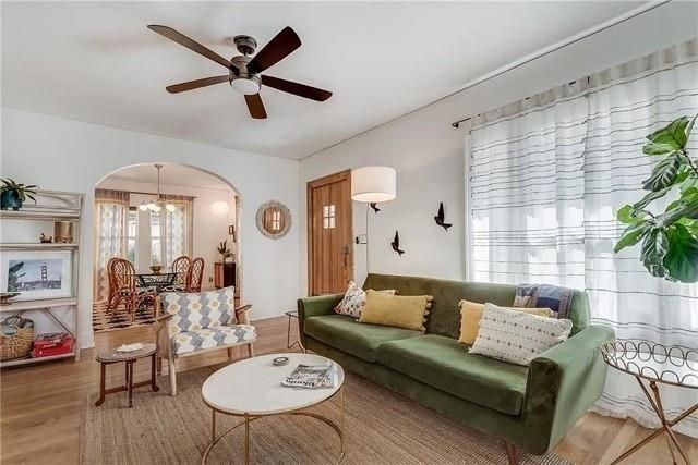 Photo - 3353 Myrtle St