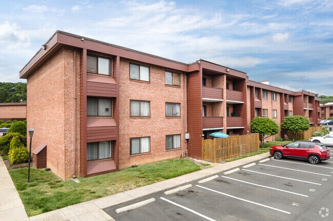 Photo - George Mason Village Condo