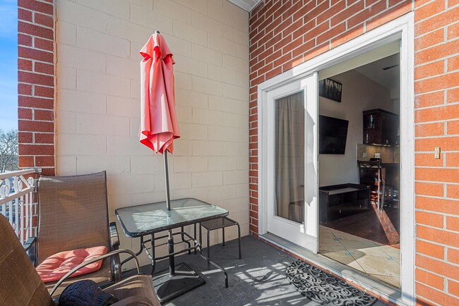 Photo - 416 2nd St Unit 3