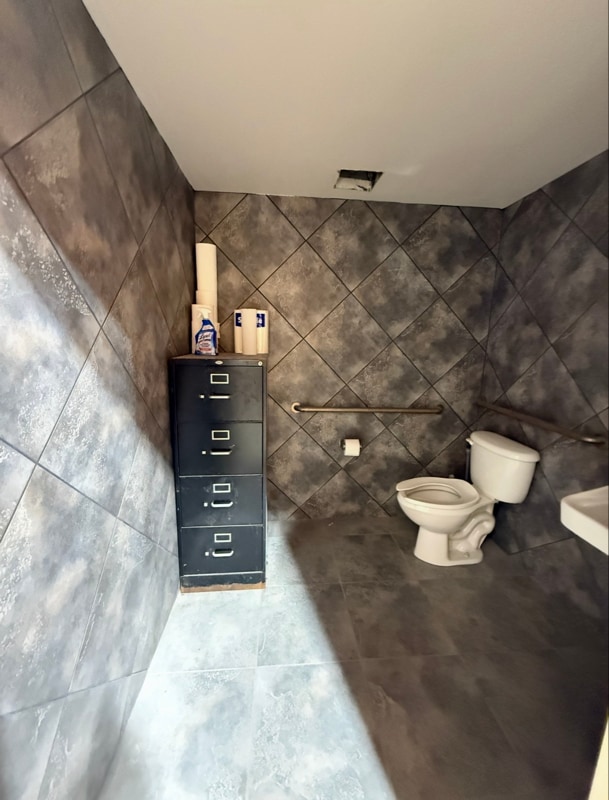 Photo - 434 NE 3rd Ave