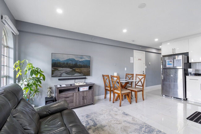 Photo - 1165 E 61st Ave Unit SI ID1234678P