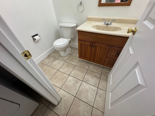 Photo - 2 bedroom 1.5 bathroom with large garage i...